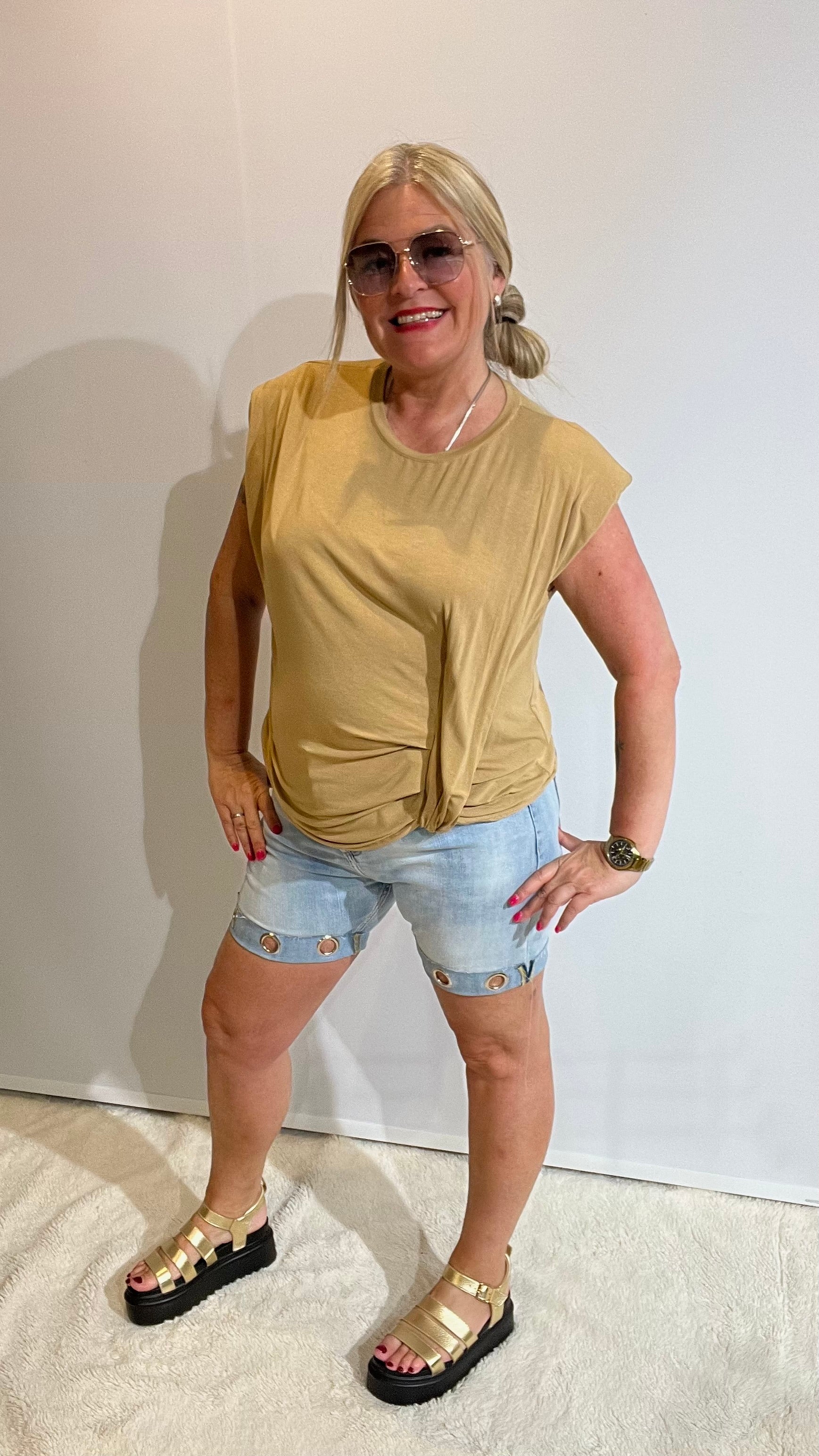 Shirt mit " Raffdetail " Camel